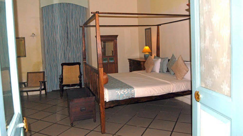 Hotel Du Parc Puducherry Eksteriør billede